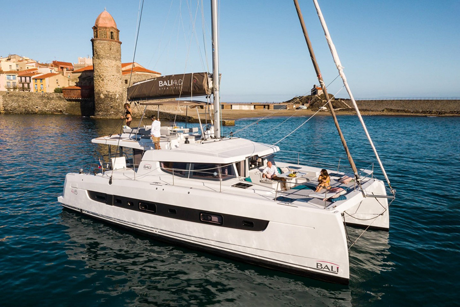 Catamaran in charter in Ibiza